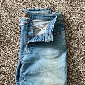 Mother jeans “the scrapper” size 28.